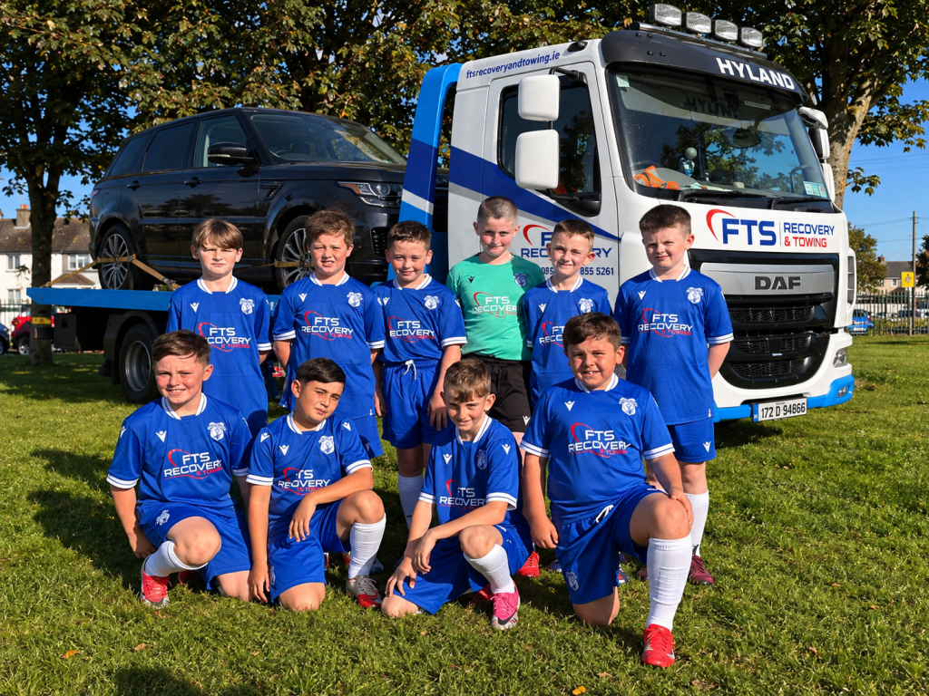 Finglas United Under-11s team photo with FTS Recovery and Towing as kit sponsor
